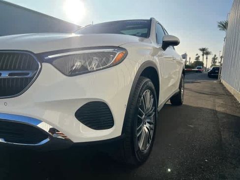 Certified 2025 Mercedes-Benz GLC 300 4MATIC image 9