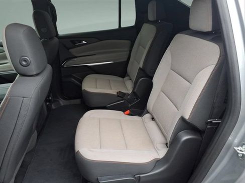 Used 2026 Chevrolet Traverse LT w/ Driver Confidence Package FWD image 30