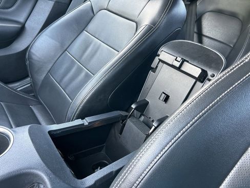 Used 2022 Ford Mustang Premium image 33