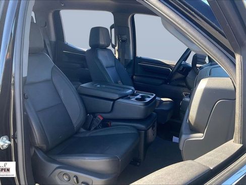 Used 2025 GMC Sierra 1500 SLT image 7