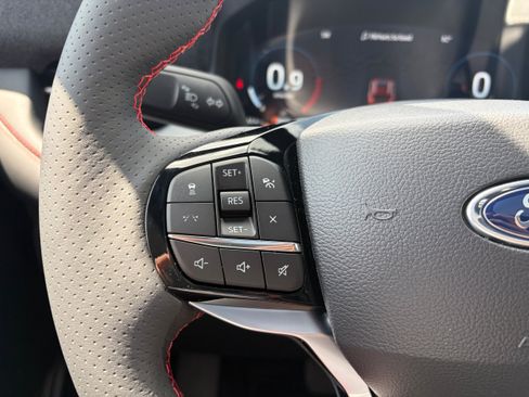 New 2026 Ford Explorer ST-Line w/ ST-Line Street Pack AWD/4WD image 19