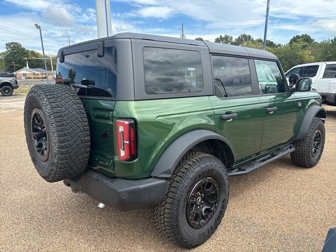 Used 2024 Ford Bronco Wildtrak AWD/4WD image 4