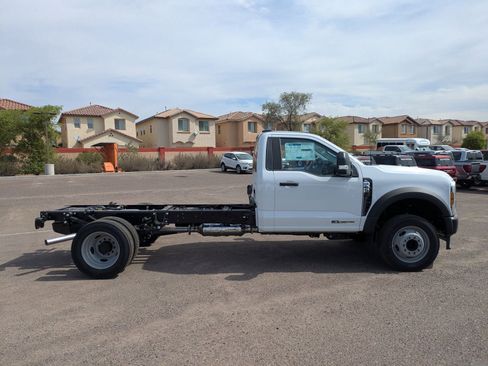 New 2026 Ford F550 2WD Regular Cab Super Duty image 37