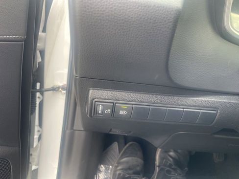 Used 2021 Toyota Corolla SE image 33