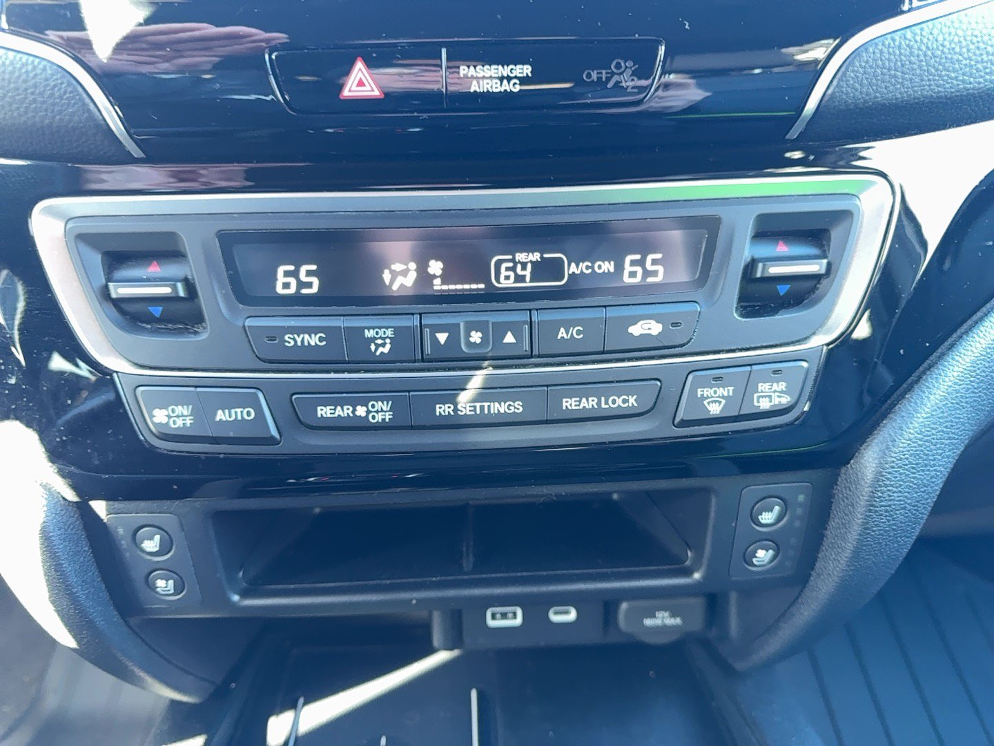 Used 2025 Honda Passport Black Edition image 36
