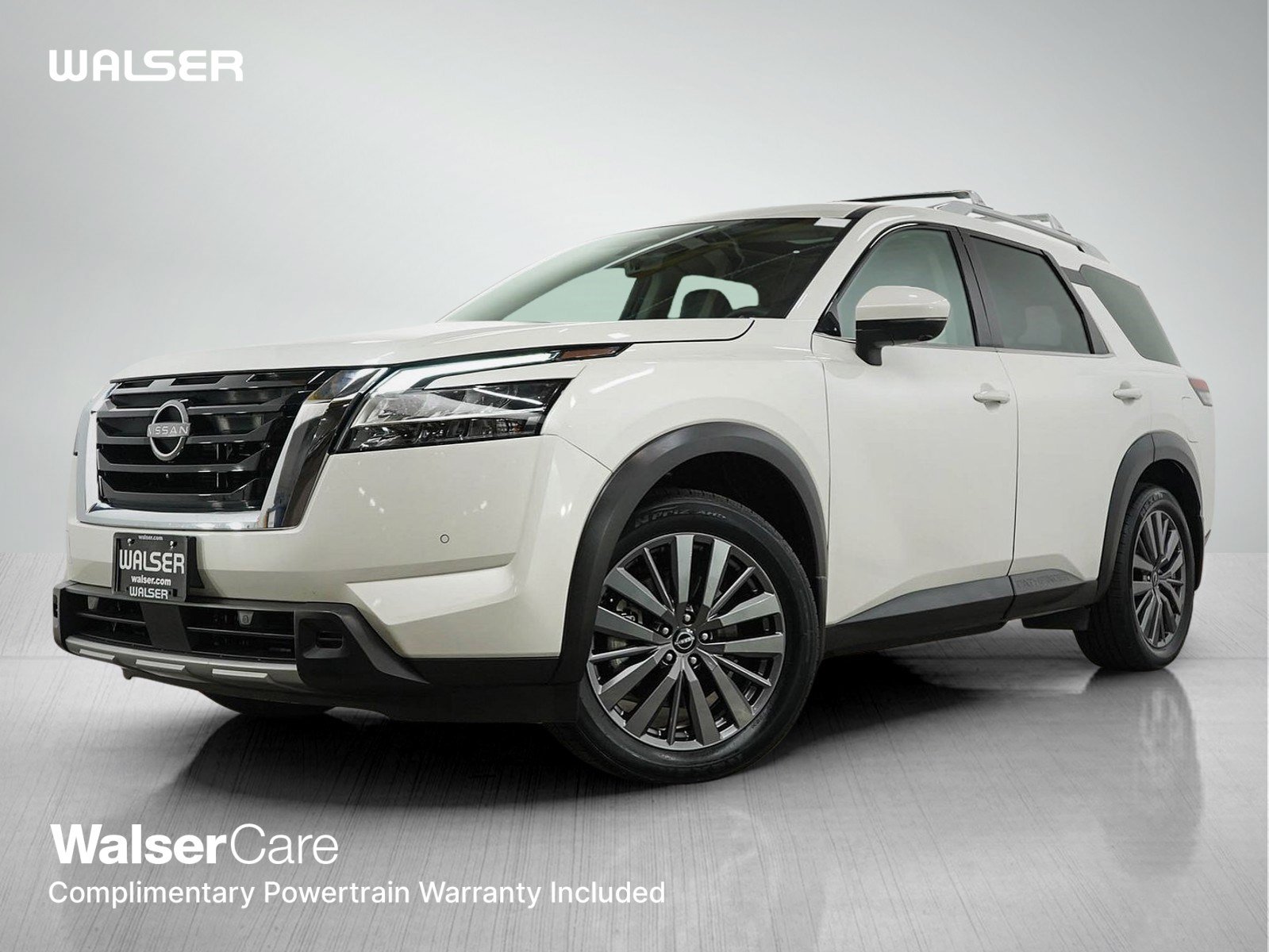 Used 2024 Nissan Pathfinder SL w/ SL Premium Package AWD/4WD image 1