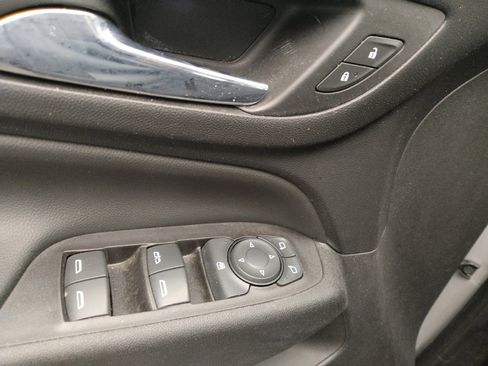 Used 2019 Chevrolet Equinox LT image 27