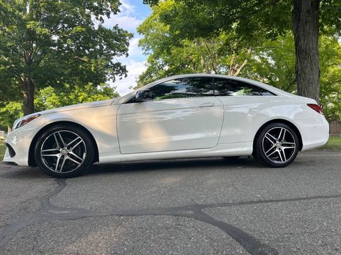 Used 2017 Mercedes-Benz E 400 4MATIC Coupe image 11