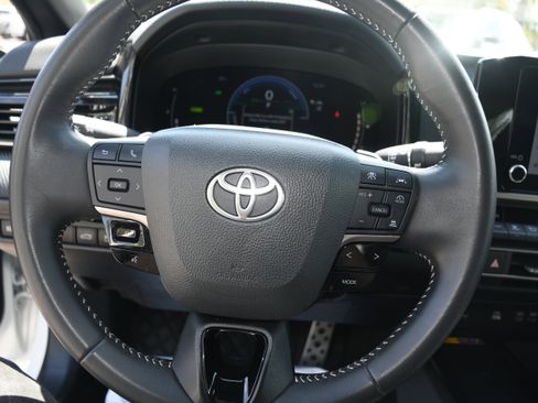 Certified 2025 Toyota Camry SE image 12