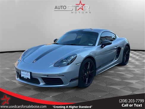 Used 2017 Porsche 718 Cayman RWD image 1