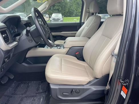 Used 2024 Ford Expedition Max XLT AWD/4WD image 16