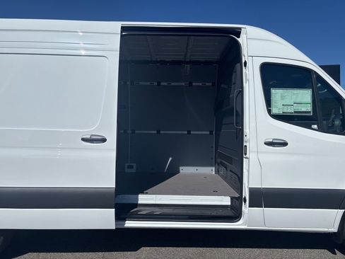 New 2026 Mercedes-Benz Sprinter 2500 image 19
