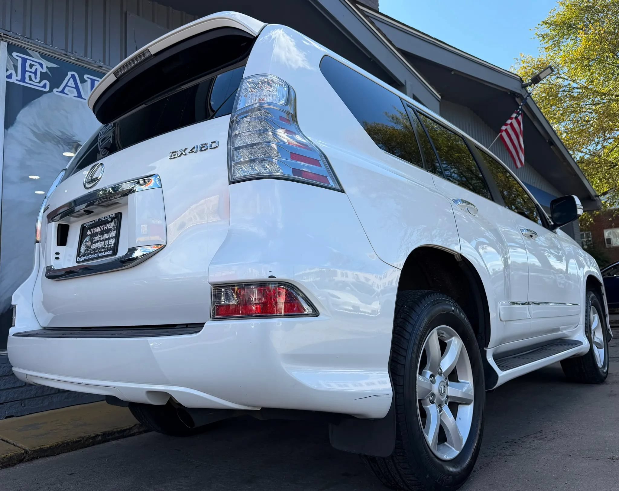 Used 2016 Lexus GX 460 w/ Navigation Package AWD/4WD image 3
