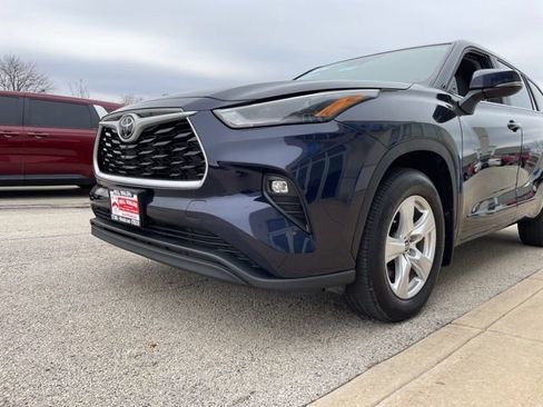 Used 2023 Toyota Highlander L image 15
