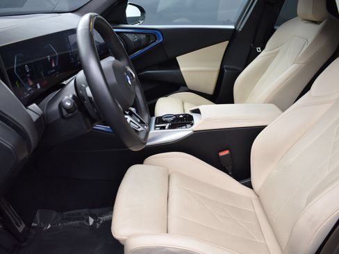 Used 2025 BMW X3 xDrive30i AWD/4WD image 11