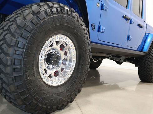 Used 2023 Jeep Gladiator Rubicon w/ LED Lighting Group image 15