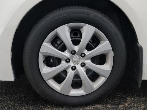 Used 2025 Toyota Corolla LE FWD image 10