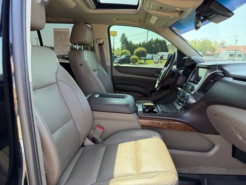 Used 2019 Chevrolet Suburban Premier AWD/4WD image 34