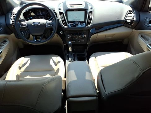 Used 2017 Ford Escape Titanium AWD/4WD image 10