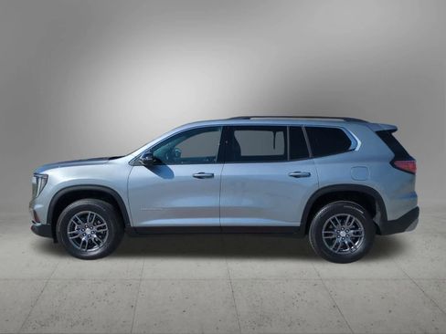 Used 2025 GMC Acadia Elevation image 3