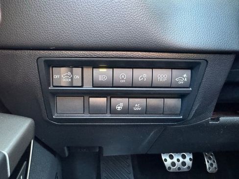 Used 2024 Toyota Tundra Limited w/ TRD Off-Road Package AWD/4WD image 33