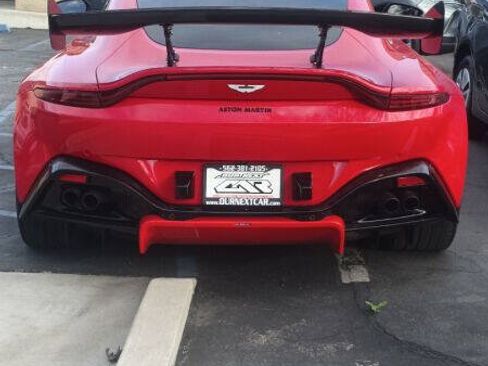 Used 2019 Aston Martin V8 Vantage Coupe RWD image 3
