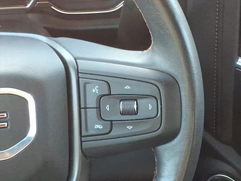 Used 2021 GMC Sierra 1500 AT4 w/ AT4 Premium Package image 11