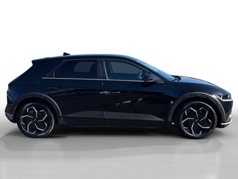 Used 2024 Hyundai Ioniq 5 SEL RWD image 6