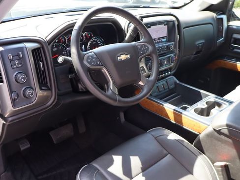 Used 2017 Chevrolet Silverado 1500 High Country w/ High Desert Package AWD/4WD image 5