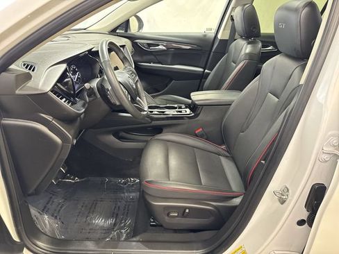 Used 2023 Buick Envision Essence w/ Sport Touring Package AWD/4WD image 10
