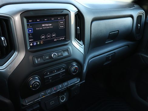 Used 2020 Chevrolet Silverado 1500 W/T w/ WT Fleet Convenience Package image 17