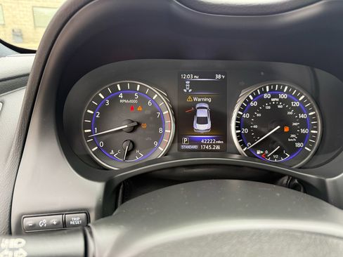 Used 2019 INFINITI Q60 Red Sport 400 w/ Proactive Package image 9