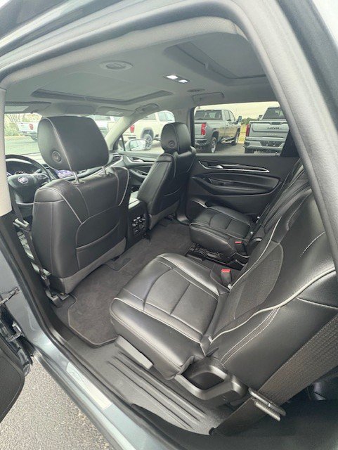 Used 2021 Buick Enclave Avenir w/ Avenir Technology Package FWD image 15