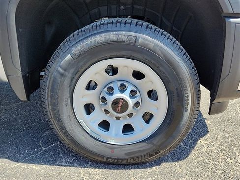 New 2025 GMC Sierra 2500 Pro image 6