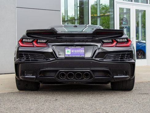 Used 2025 Chevrolet Corvette Z06 w/ Battery Protection Package image 8