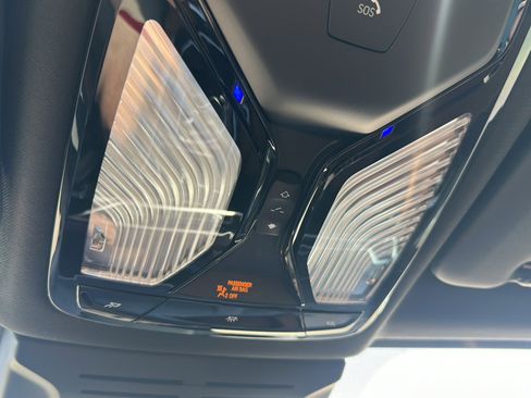 Used 2026 BMW X5 sDrive40i w/ Premium Package image 38