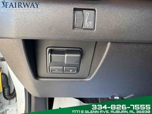 Used 2025 GMC Canyon AT4 w/ AT4 Premium Package AWD/4WD image 16