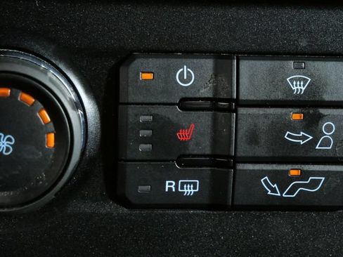 Certified 2020 Ford F150 XLT w/ Equipment Group 302A Luxury AWD/4WD image 23