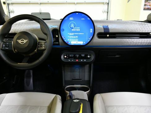 Used 2025 MINI Cooper S image 25