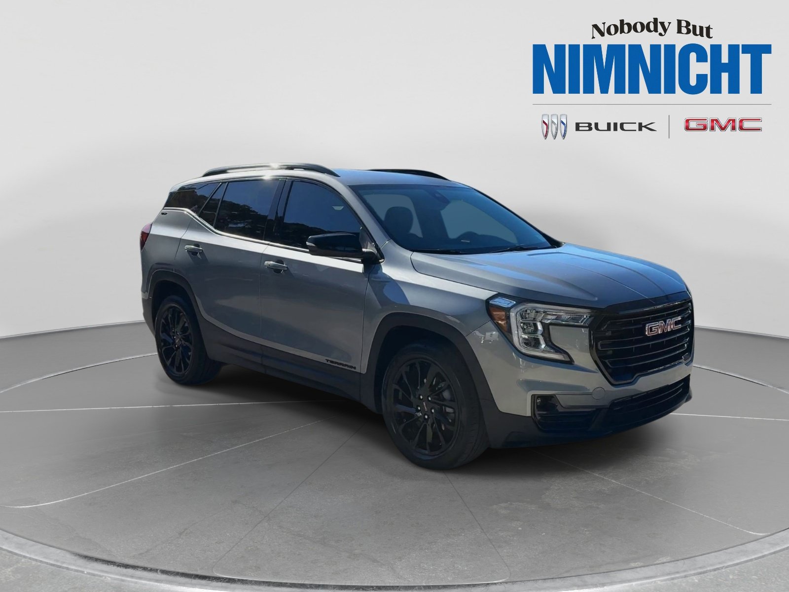 Used 2023 GMC Terrain SLT w/ Elevation Edition FWD image 2