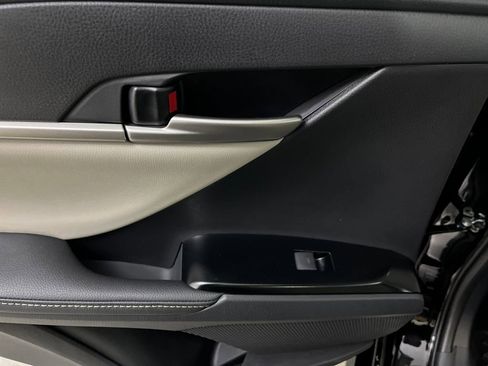 Used 2026 Toyota Camry XLE image 54