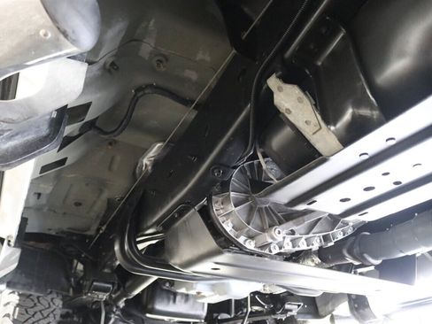 Used 2003 Ford F250 XLT image 38