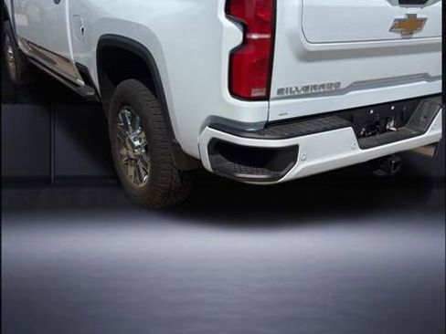 Used 2026 Chevrolet Silverado 2500 High Country w/ High Country Premium Package image 1