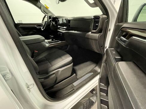 Used 2024 Chevrolet Silverado 1500 LT Trail Boss image 27