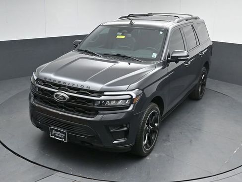 Used 2023 Ford Expedition Limited image 48