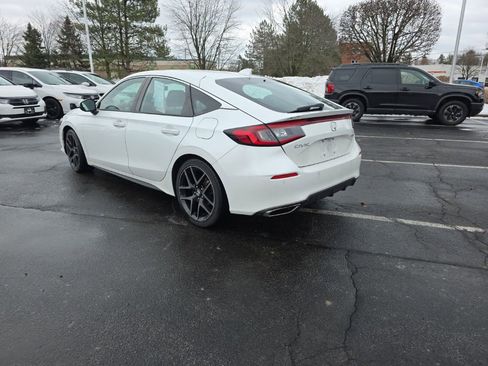 Used 2022 Honda Civic Sport Touring image 5