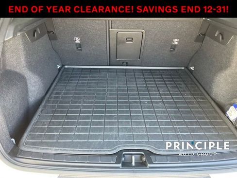 Certified 2023 Volvo XC40 B4 Core w/ Protection Package Premier image 25