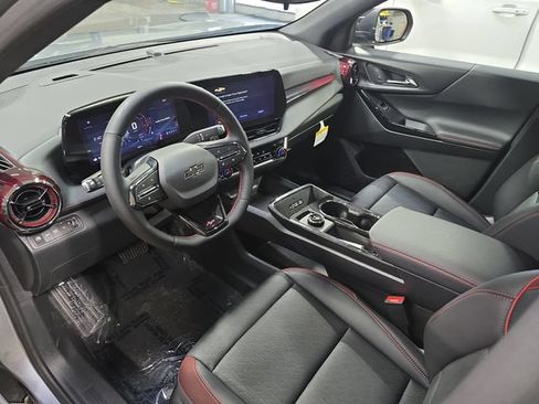 New 2027 Chevrolet Equinox RS w/ LPO, Floor Liner Package AWD/4WD image 17
