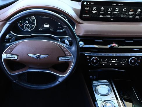 Used 2021 Genesis G80 2.5T image 10