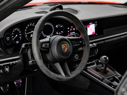 Used 2022 Porsche 911 GT3 image 44